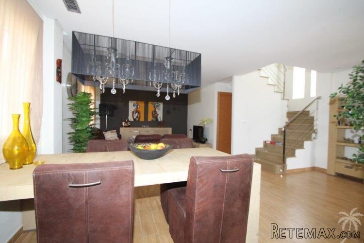 This house was built in 2011 by a renomated constructor... - 3