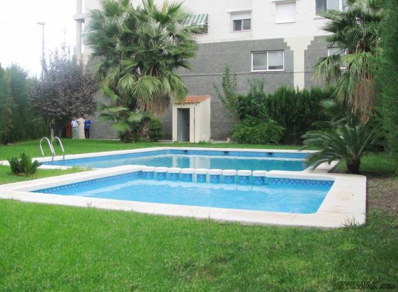 4 bedroom, 2 bathroom Apartment, (build..