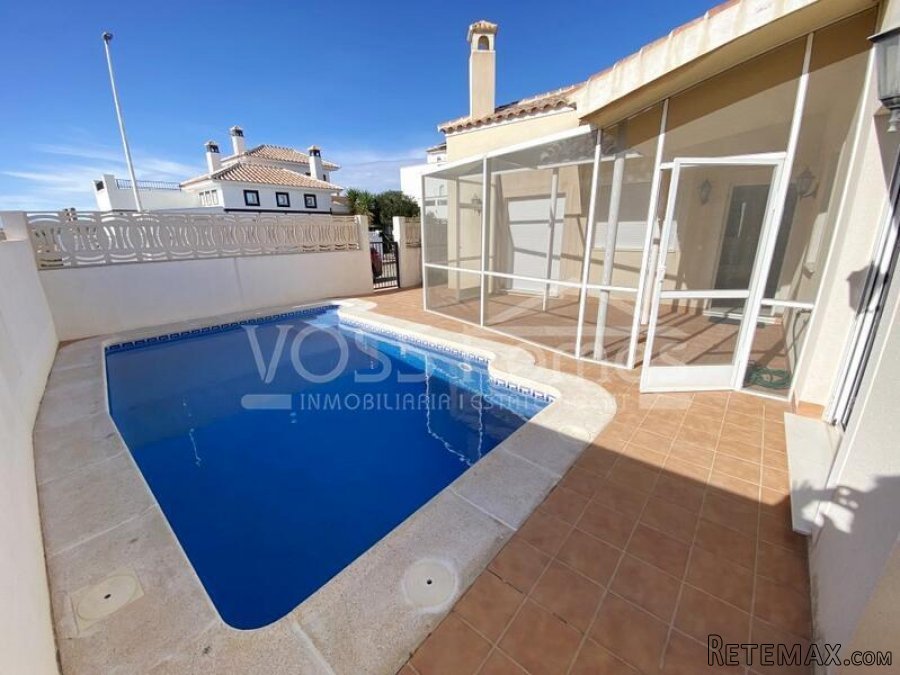 EXCLUSIVE TO VOSS HOMES - A very deceptively spacious 3.. - 4