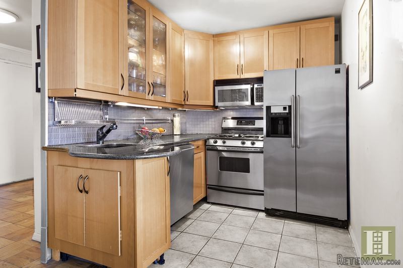1 bedroom Apartment For Sale: 333 EAST.. - 2