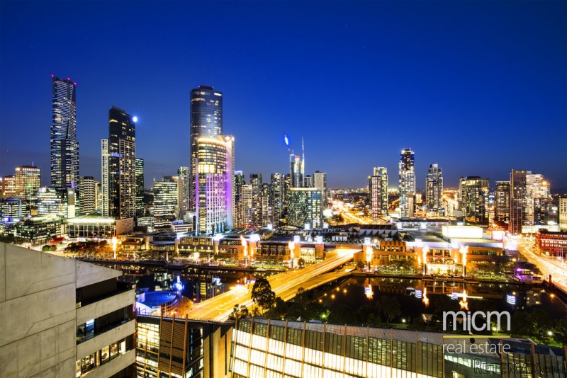 Enjoy Uninterrupted Southbank and Bay..