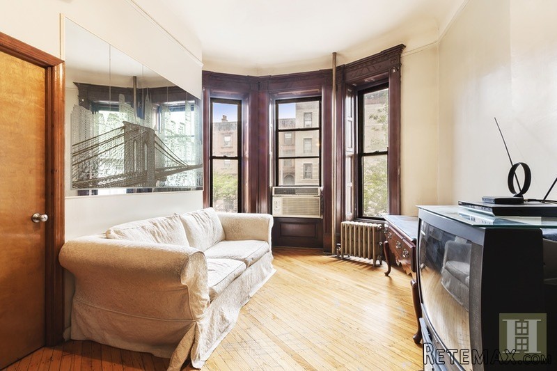 6 bedroom Town House For Sale: 1308.. - 2