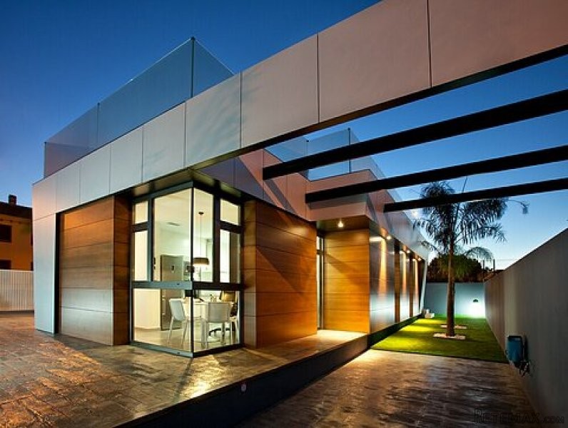 * Stunning Ultra Modern Quality Villa