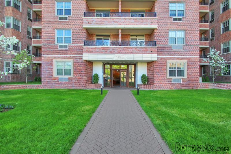 2 bedroom House For Sale: 20 Church..