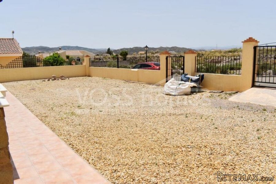 FOR SALE WITH VOSS HOMES - A larger than average, "as.. - 11