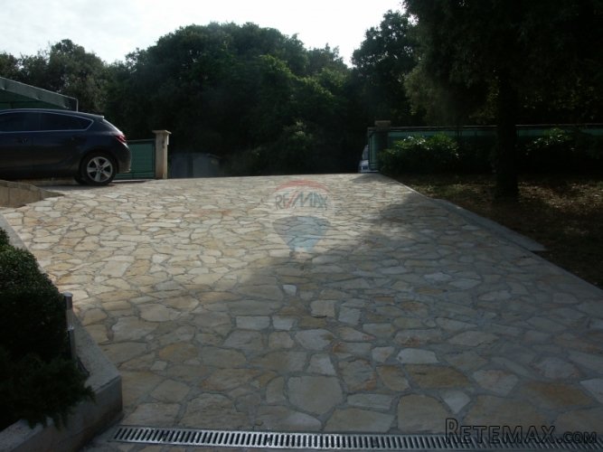 Istra,Pula,kuća na rubu šume sa 4 stana 900 m od mora - 5
