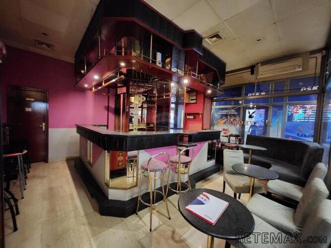 Rijeka, Turnić caffe bar s zatvorenom terasom - 2