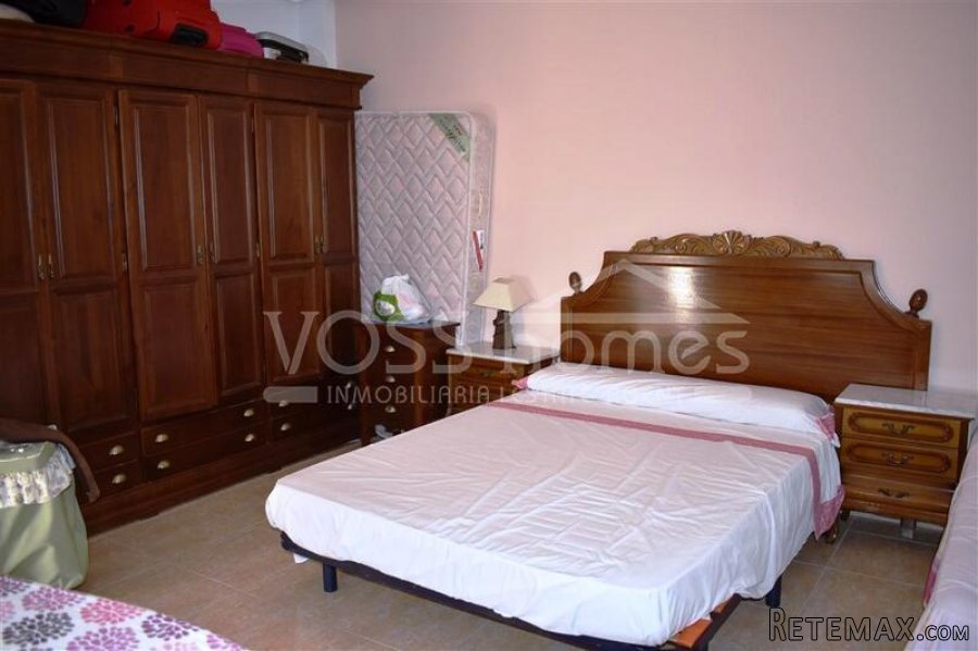 Large two storey, 3 bed, 3 bath Semi-detached Villa with.. - 13