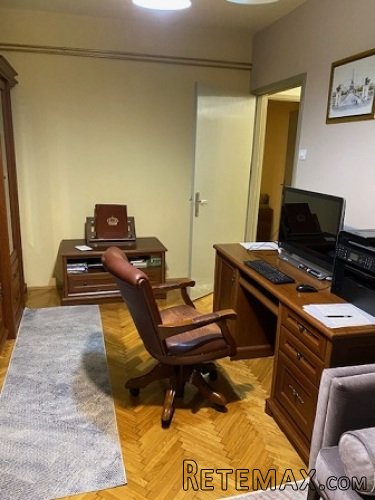 Prodajem cetvorosoban stan kod Gradske bolnice - 3