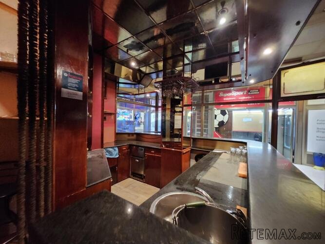 Rijeka, Turnić caffe bar s zatvorenom terasom - 3
