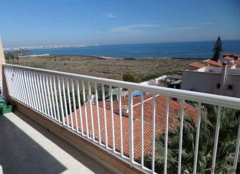 Apartment In Punta Prima, Torrevieja..