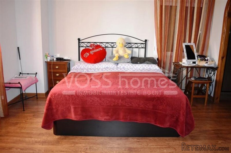 Large two storey, 3 bed, 3 bath Semi-detached Villa with.. - 14