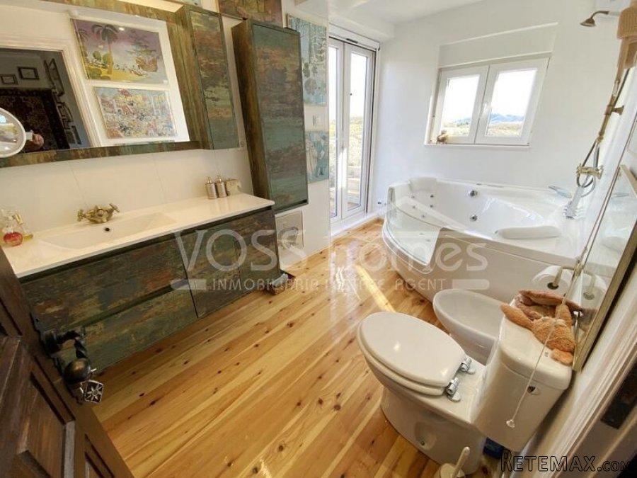 NEW & EXCLUSIVE LISTING TO VOSS HOMES - A full of.. - 14