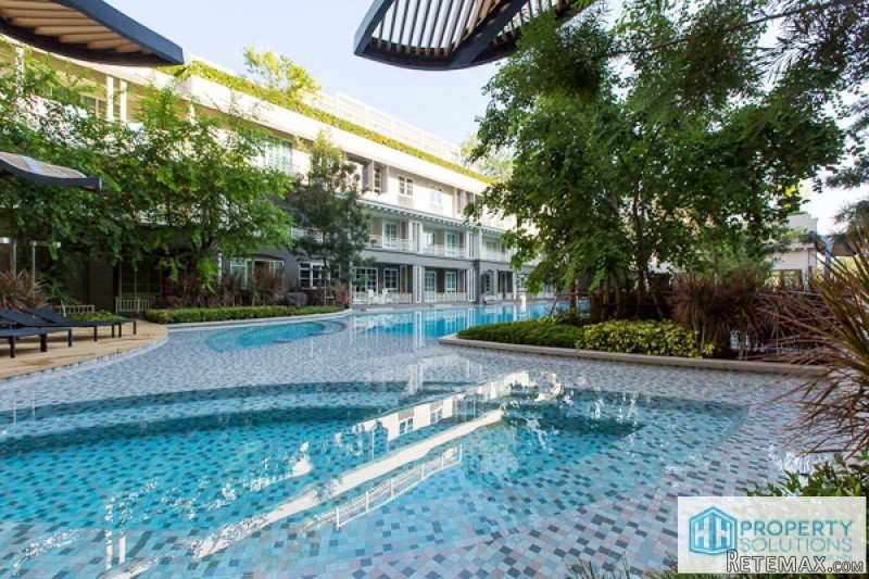 2 Bed Condo With Sea And Golf Course..