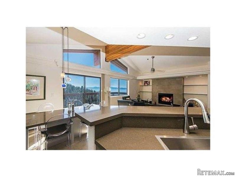 3 bedroom Condominium For Sale: Incline..