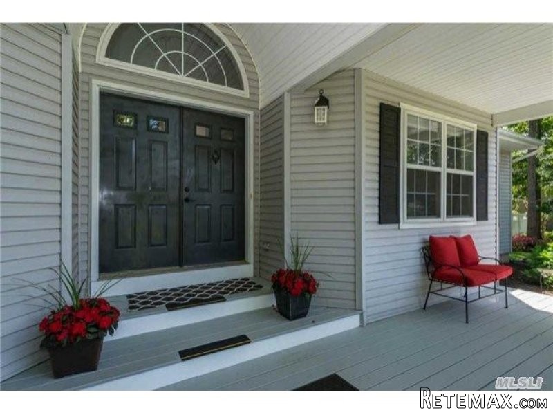 4 bedroom House For Sale: 7 Poet E... - 2