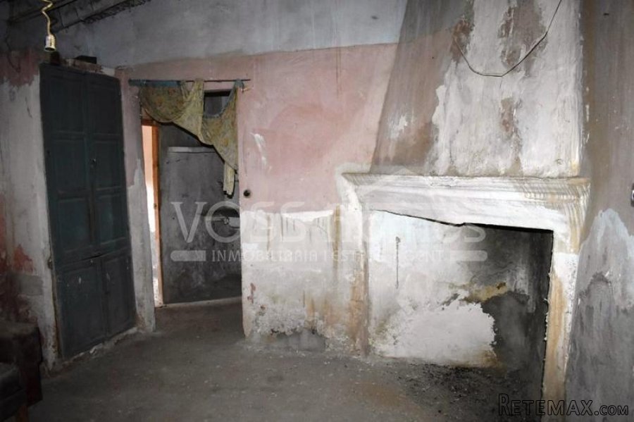 Large 2 storey old cortijo property to renovate with garage.. - 16