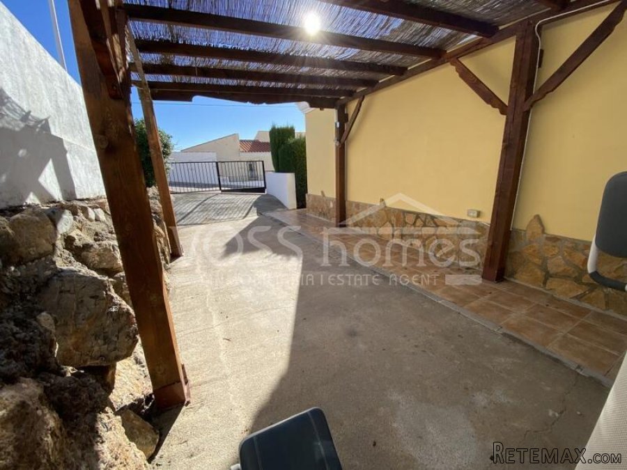 EXCLUSIVE TO VOSS HOMES - A beautifully presented, recently.. - 20