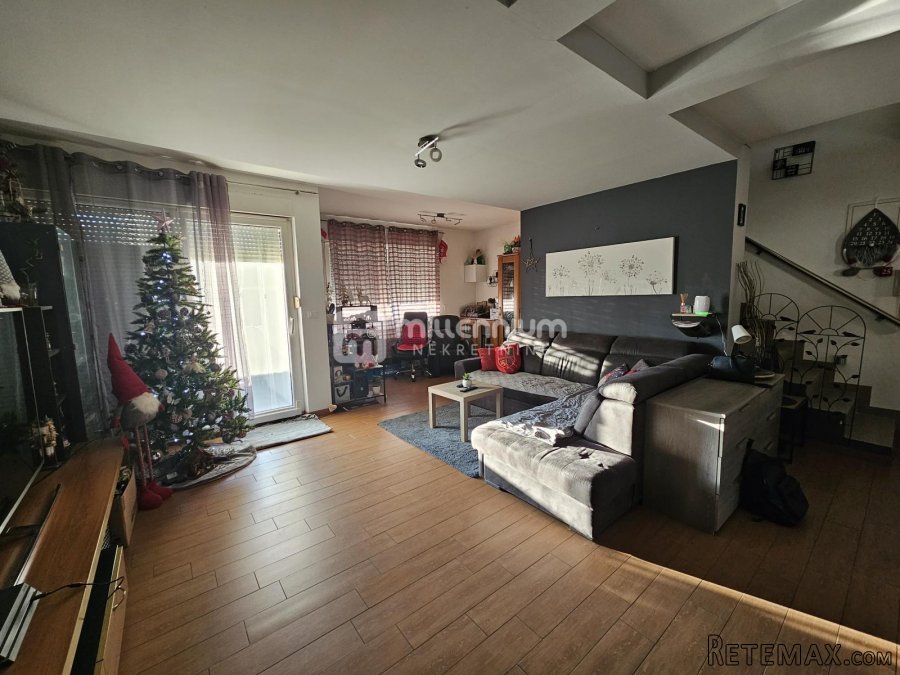 Rijeka, Škurinje, dvoetažni 3s+db, 110.30m2, parking - 3