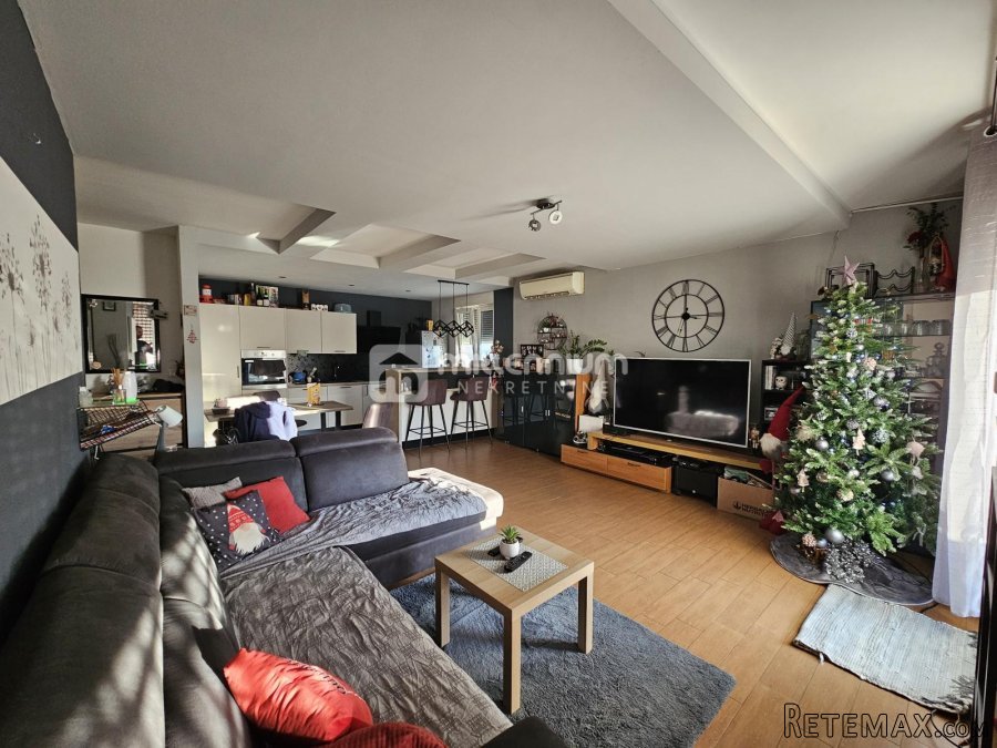 Rijeka, Škurinje, dvoetažni 3s+db, 110.30m2, parking - 4