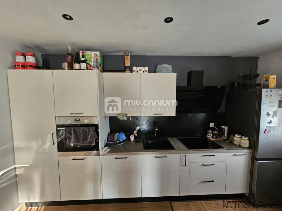 Rijeka, Škurinje, dvoetažni 3s+db, 110.30m2, parking - 6