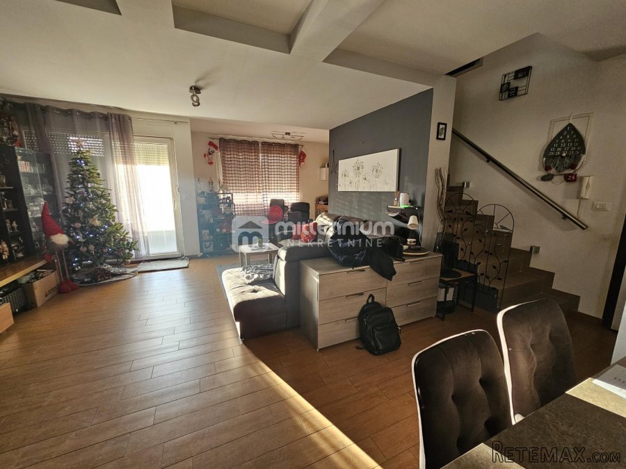 Rijeka, Škurinje, dvoetažni 3s+db, 110.30m2, parking - 7