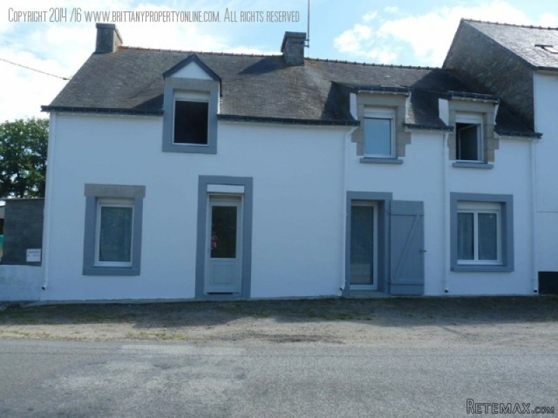Stone house good renovation big garden..