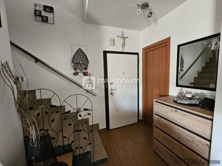Rijeka, Škurinje, dvoetažni 3s+db, 110.30m2, parking - 8