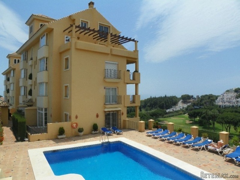 Middle Floor Apartment