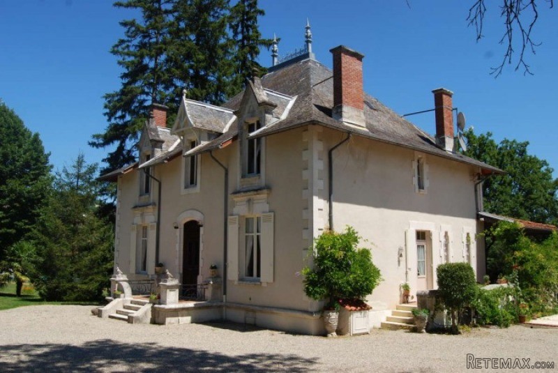 An Impressive Old Stone Built Property..