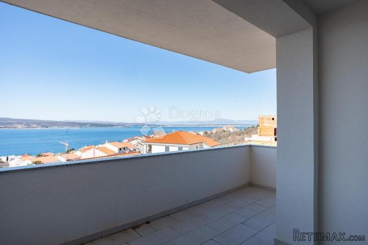 Prekrasan veliki apartman u blizini mora