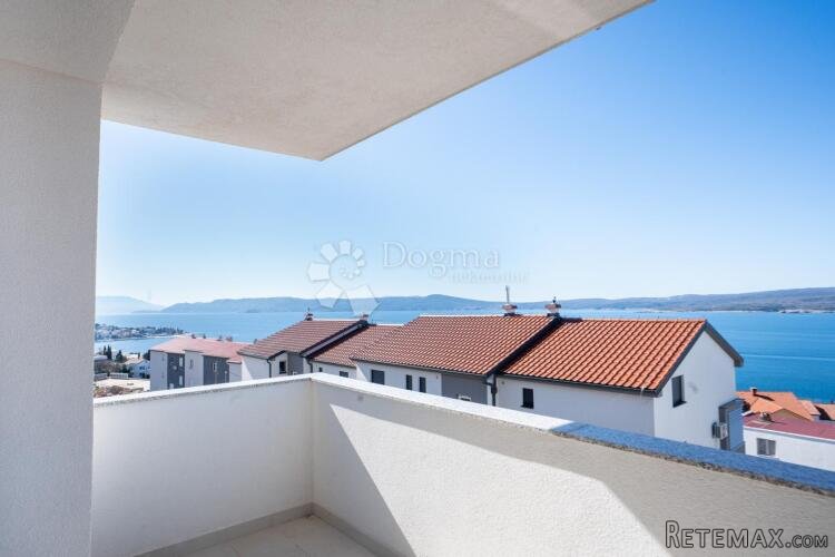 Prekrasan apartman sa pogledom na more