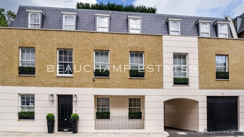 Wilton Mews, SW1