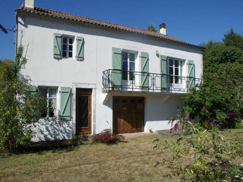 Lovely Renovated 2/3 Bedroomed Village..
