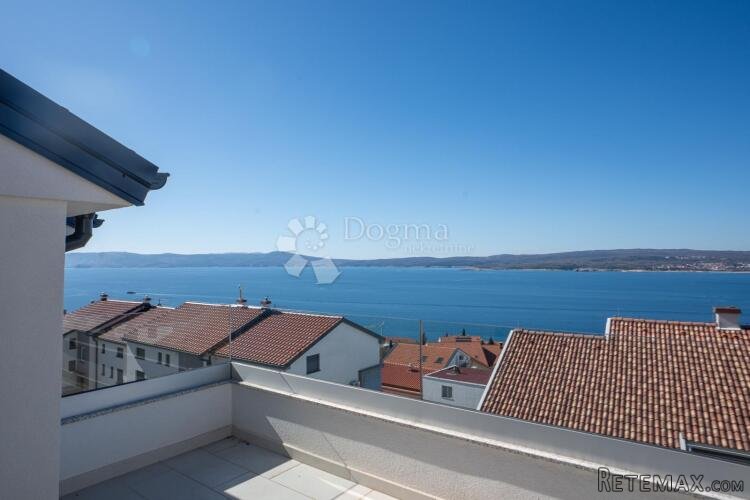 Odličan penthouse u blizini mora