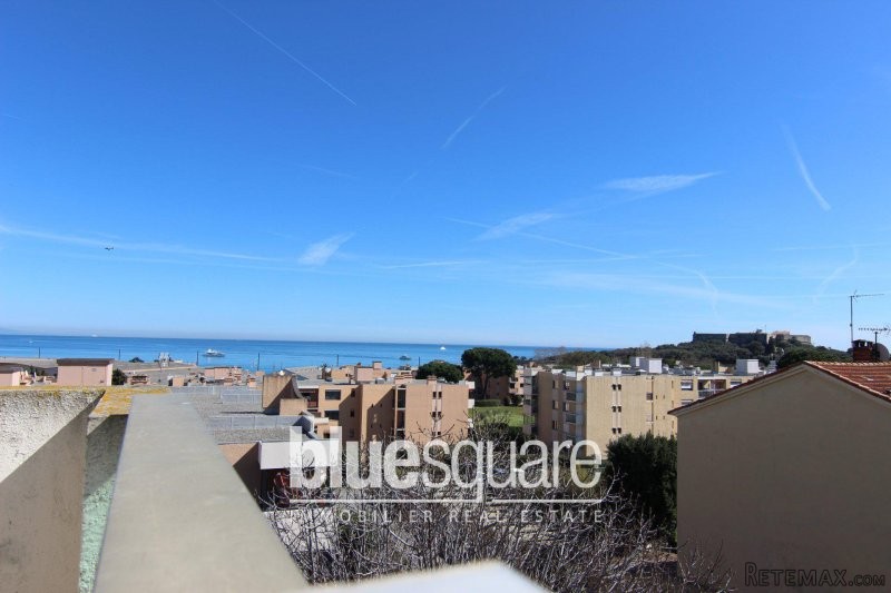 Antibes- 1 bedroom top floor apartment - 2