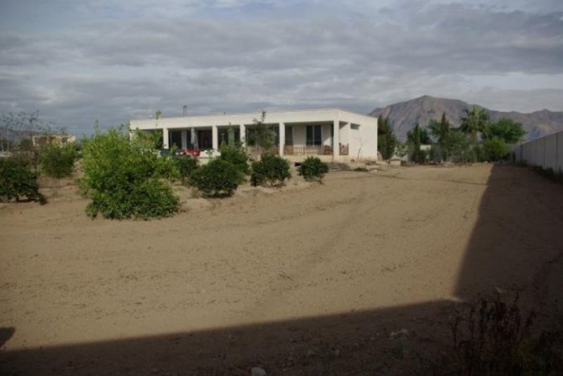 4 Bedrooms - Villa - Alicante - For Sale - 2