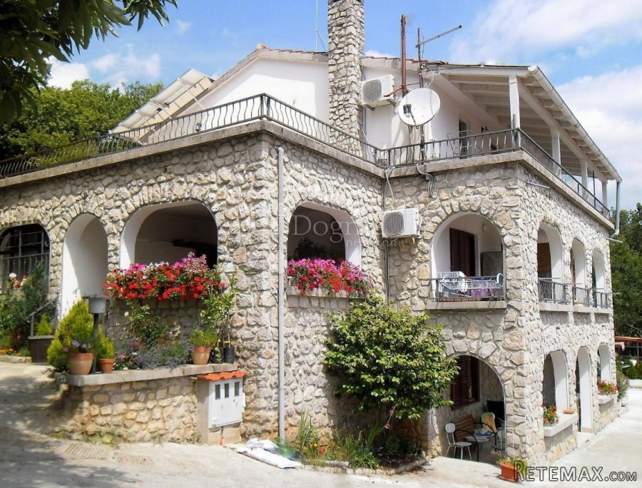 Ika, apartmanska kuća - 2