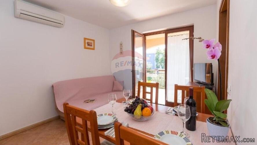 Istra, Novigrad - Dvosoban stan 700 metara do mora - 2
