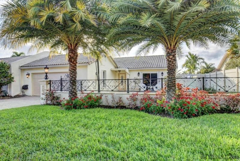 829 Camino Gardens Lane, Boca Raton, FL..