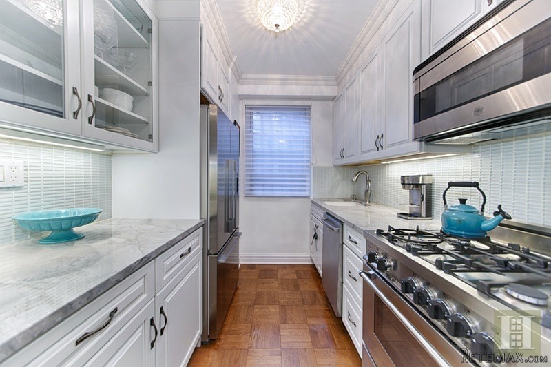 2 bedroom Apartment For Sale: 1175 YORK.. - 2