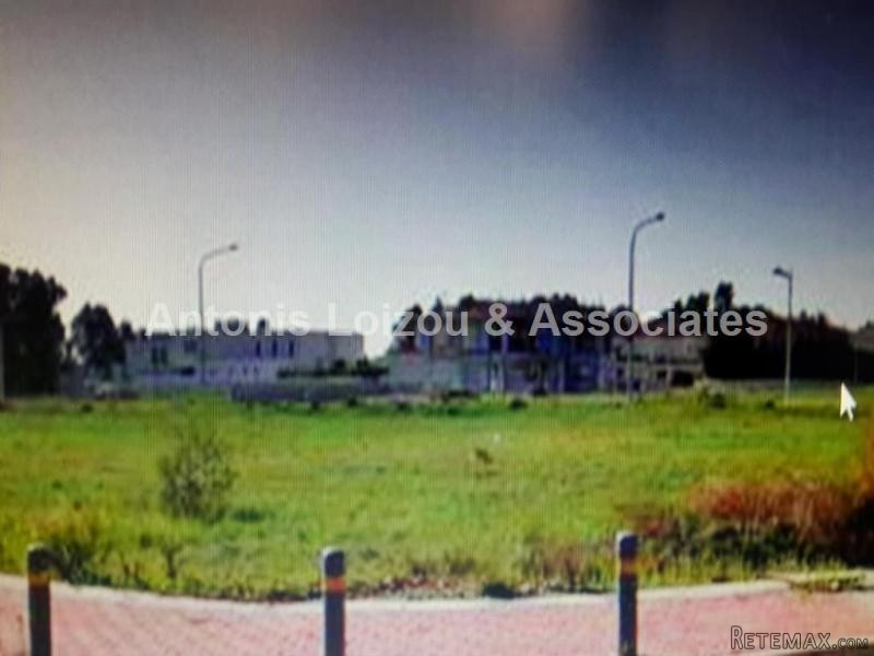 806m2 Residential Plot in Strovolos - 2