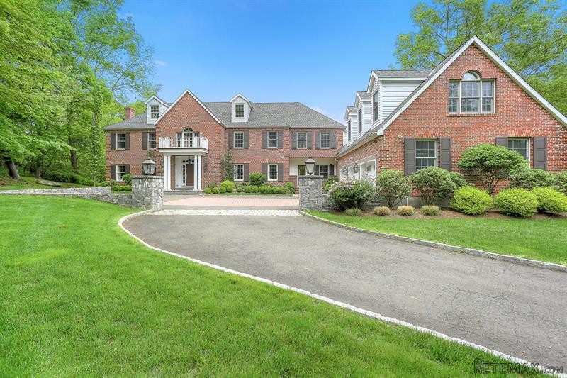 5 bedroom House For Sale: 19 Bailiwick..