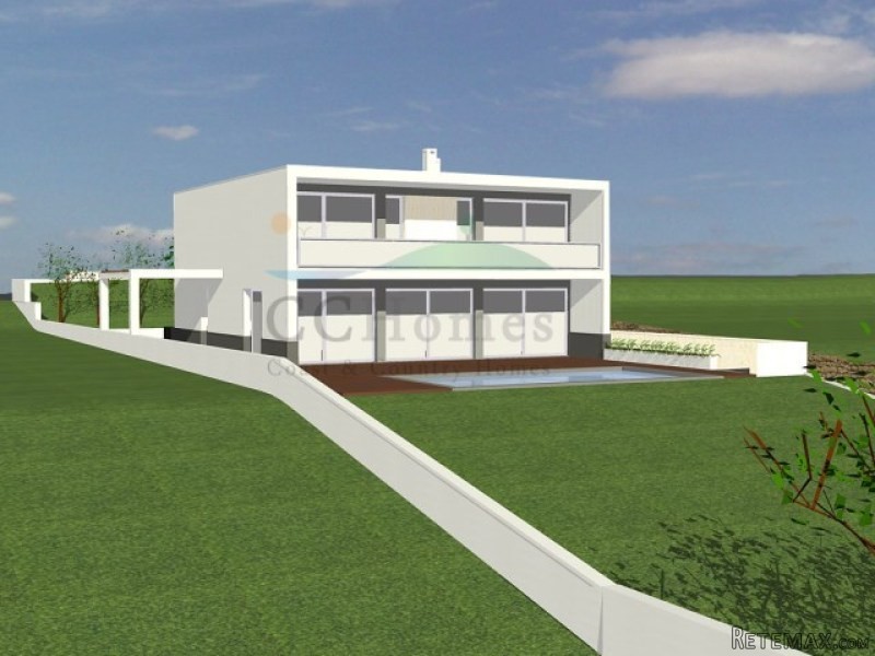 Contemporary Three Bedroom Villa near..