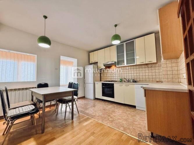 Rijeka, Zamet, 170m2, samostojeća kuća s dva stana - 2