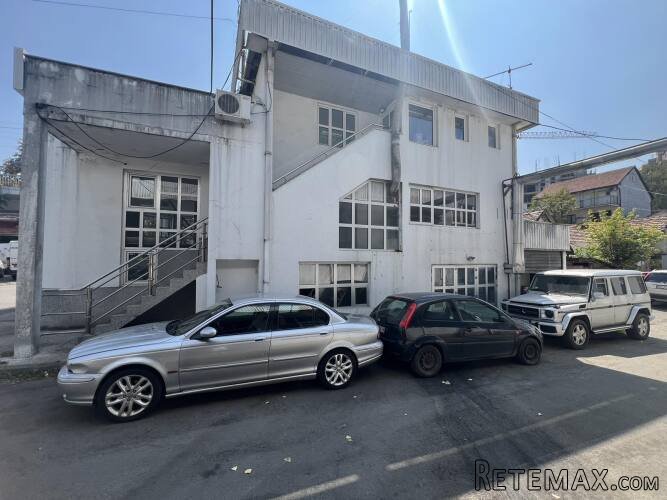 Izdajem visenamenski magacin na Banovom Brdu - 3