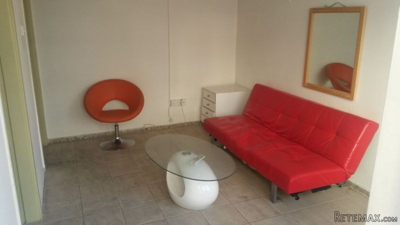 EXCELLENT LOCATION! 2 Bedroom apartment..