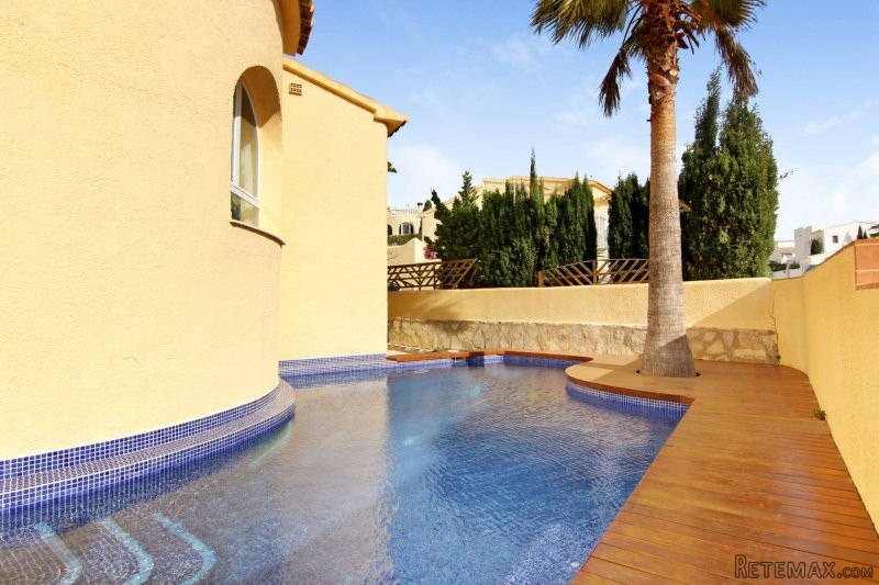 4 Bedroom villa in Cumbre del Sol with..