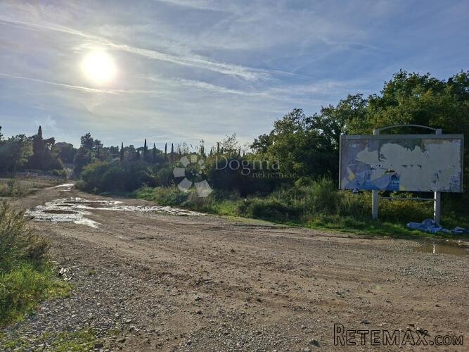 Građevinsko i poljoprivredno zemljište 4481 m² - Močići - 3