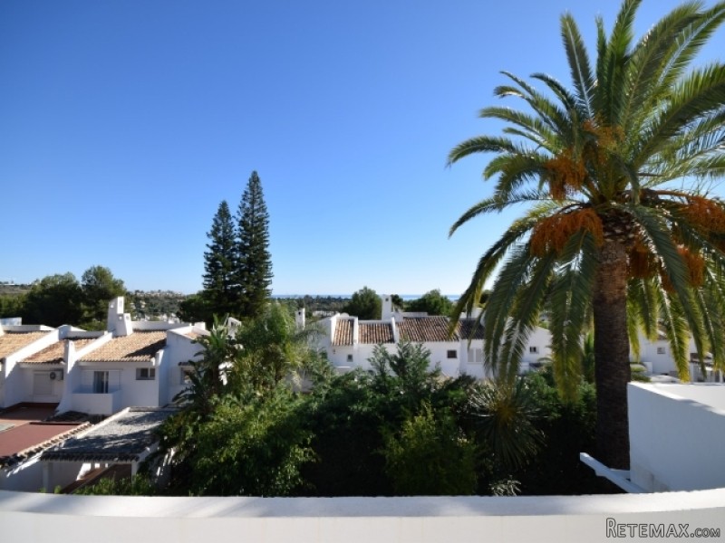 Three Bedroom Townhouse In Penablanca.. - 2